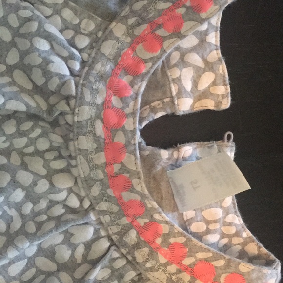 Adorable girls top. Excellent condition. - Picture 2 of 6